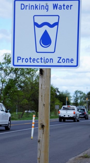 drinking water protection zone road sign